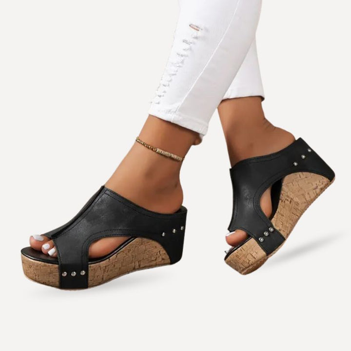 DONA | Chic wedge sandals