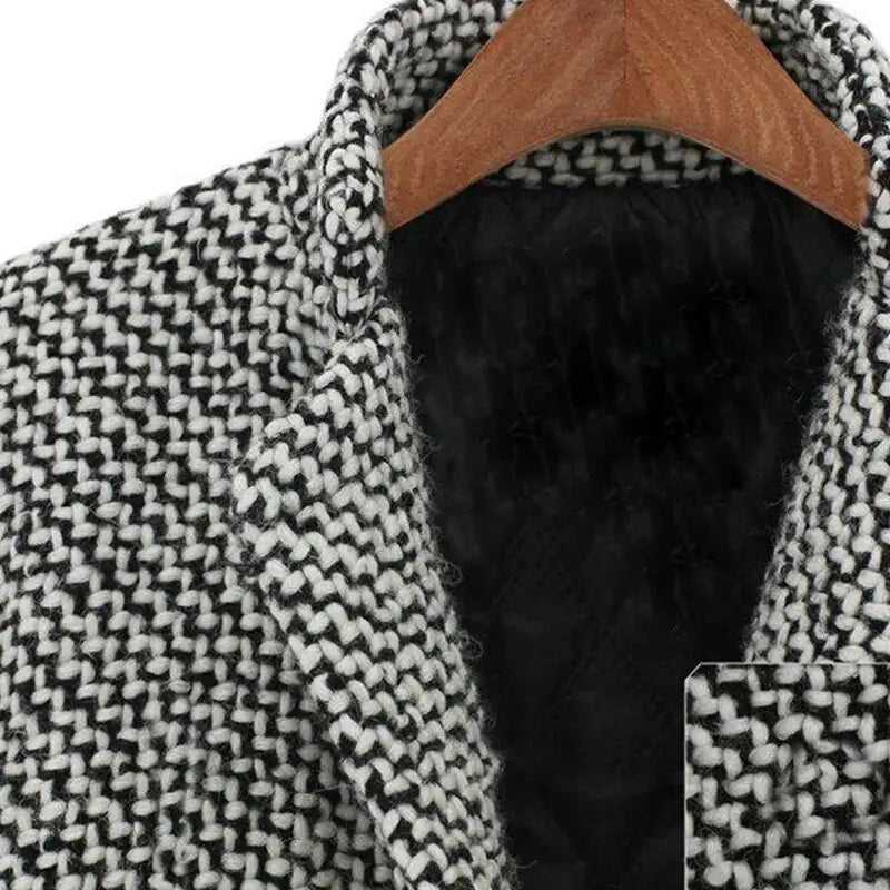 HELENA | Timeless Checkered Coat